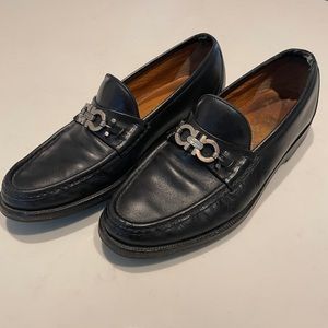 Size 8 ferragamo loafer
